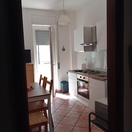 Love House - Apartment On The Beach Pescara Eksteriør bilde